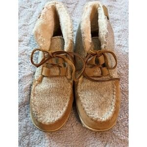Women's Minnetonka Torrey Bootie Slippers Size 7M